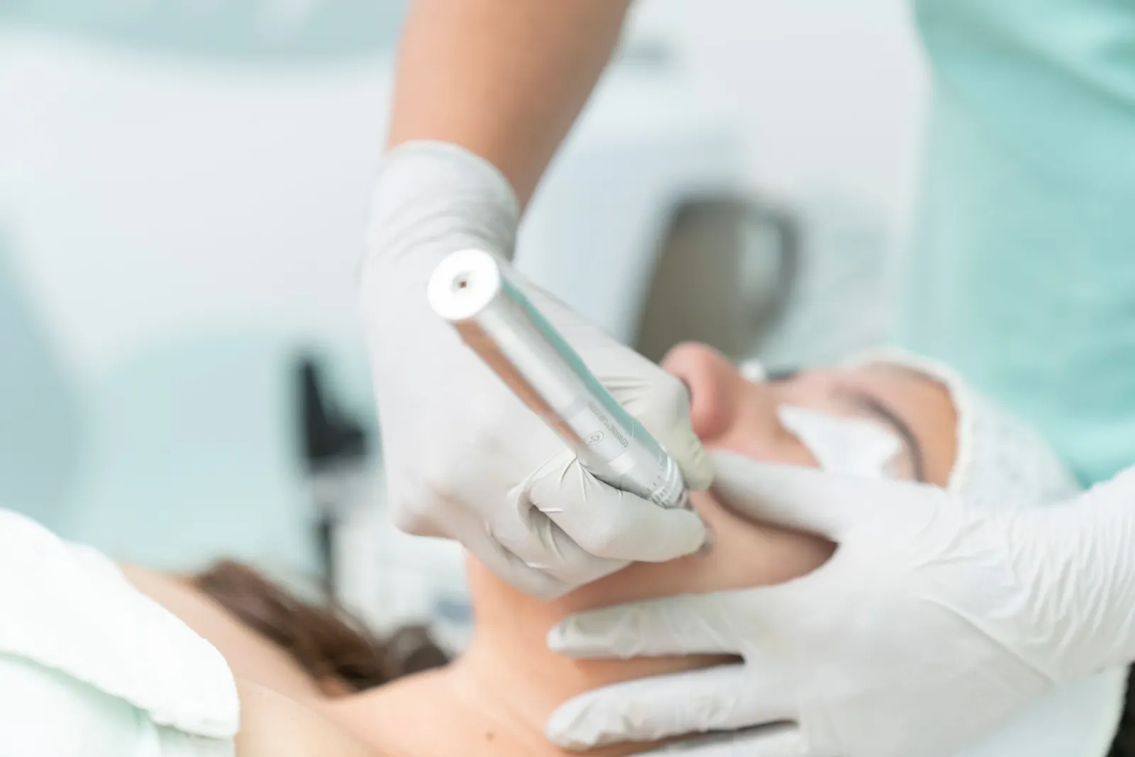 Tecarterapia in estetica: come agisce sulla pelle